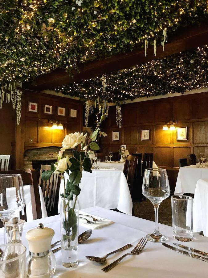 The Lion Hotel Buckden  Exterior foto